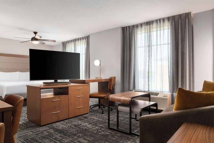 Room 12 of 71